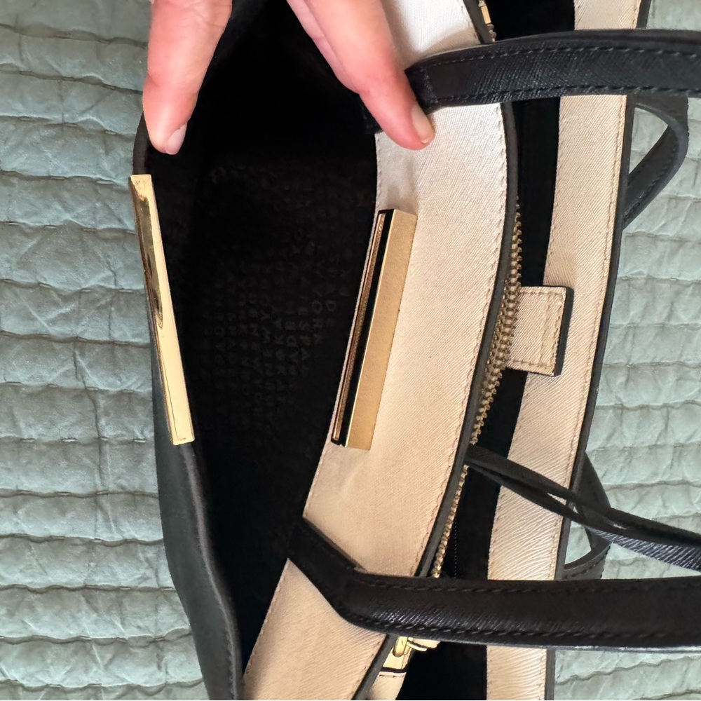 Kate Spade Black and White Satchel with Gold Detailing - Picture 10 of 10